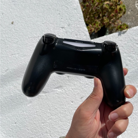 Pre-Owned PS4 Dualshock 4 Controller - Picture 5 of 8